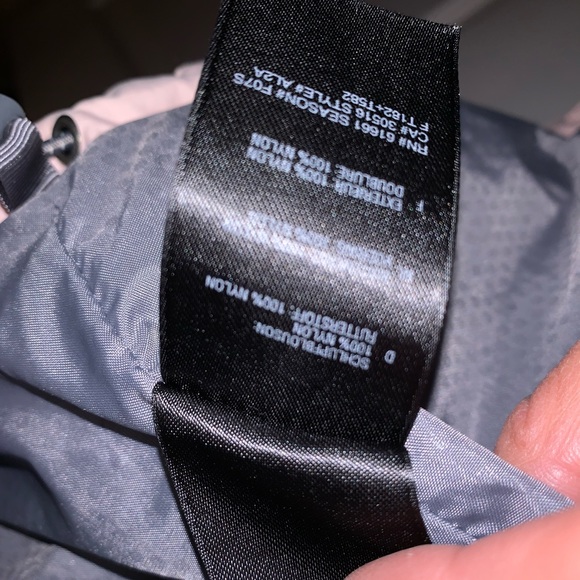 Women’s The North Face Hyvent Jacket Size Medium - Picture 11 of 14